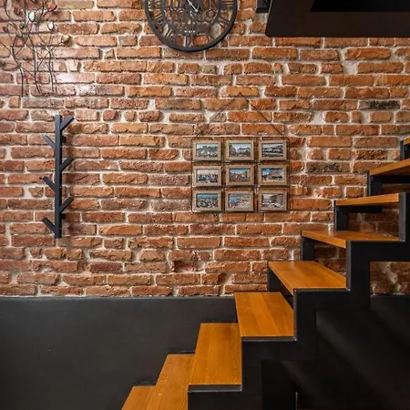 Apartment Atelier *